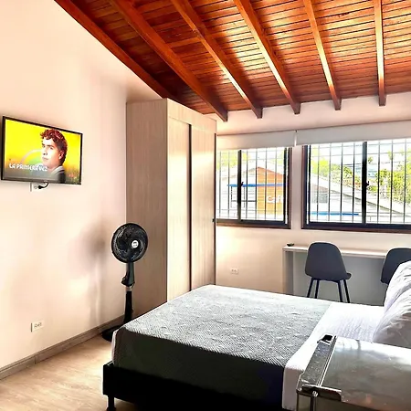 Apartahotel Poblado-Aguacatala Medellín Exterior foto