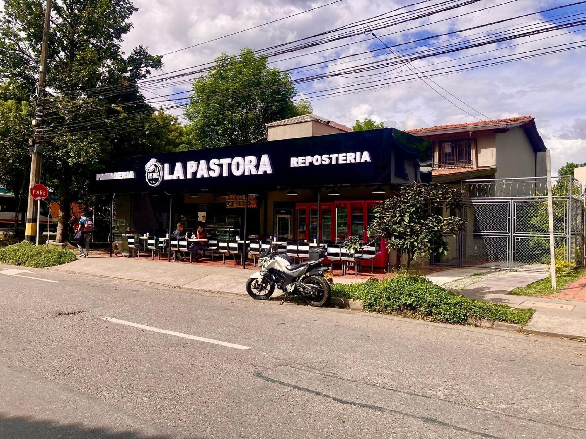 Poblado-aguacatala Apartment Medellin