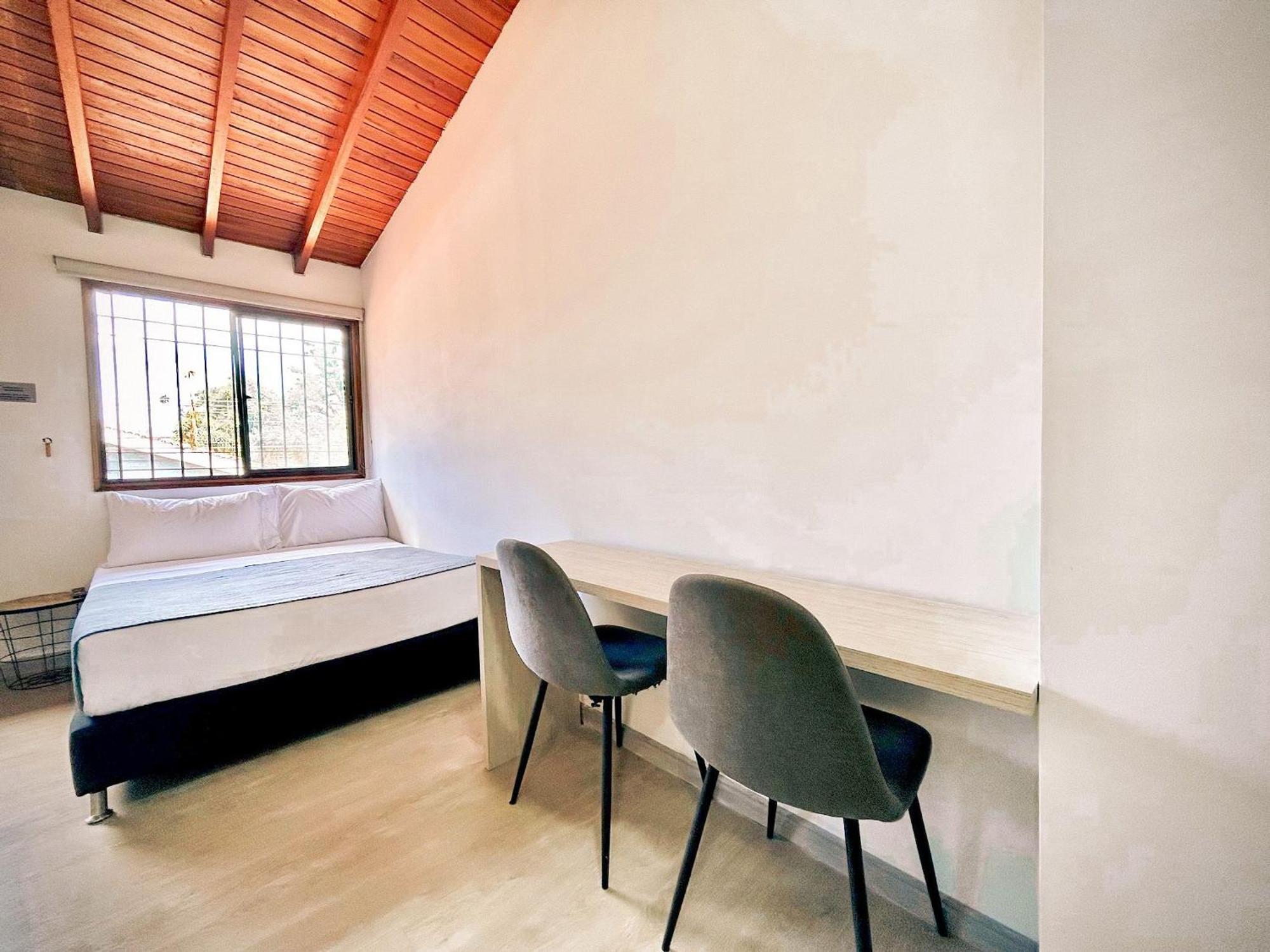 Poblado-aguacatala Apartment Medellin